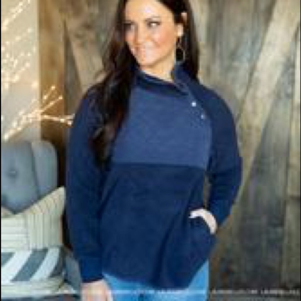 Boutique quilted pullover